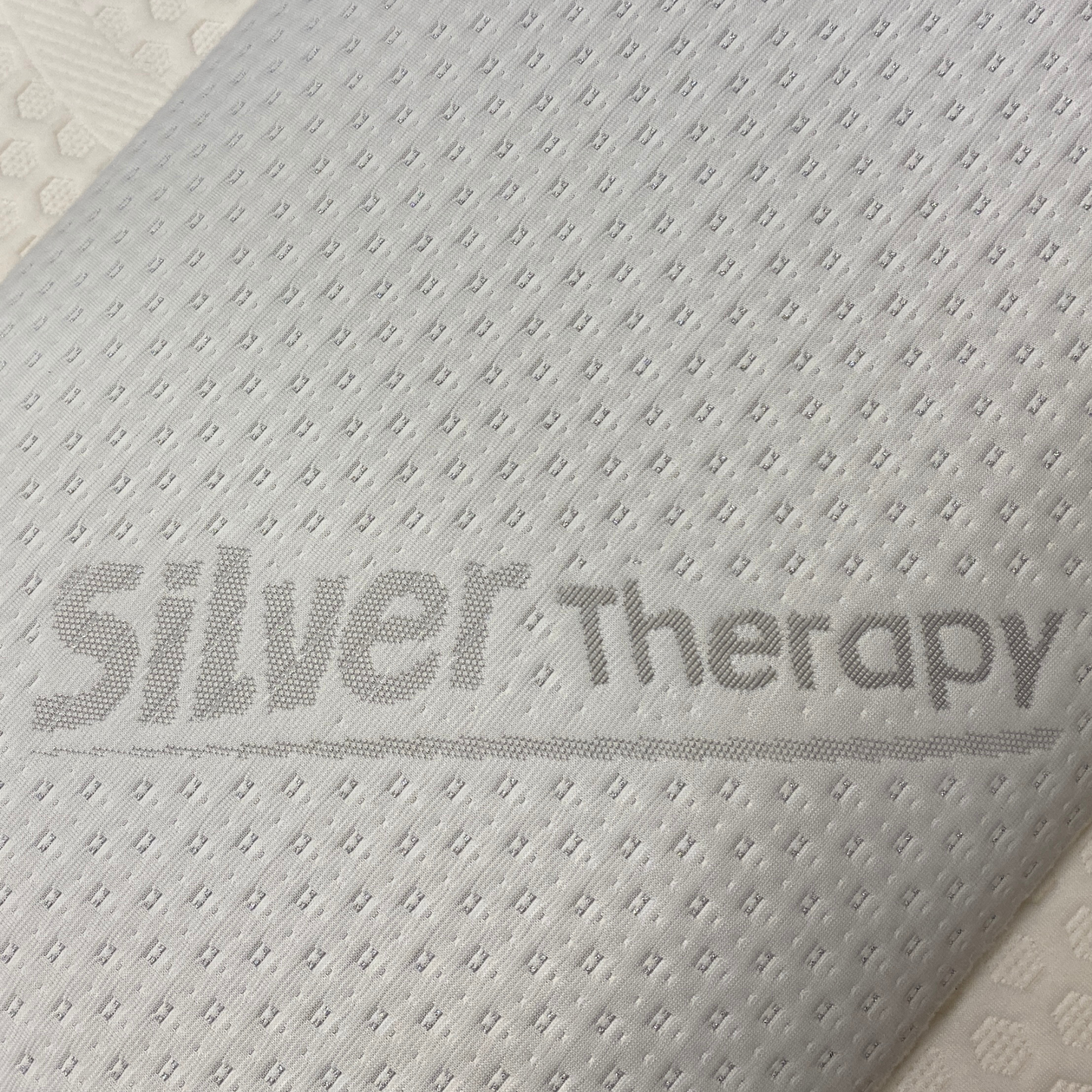 Guanciale Air Plus Doppia onda Memory 1000 Fori Con Federa Silver Therapy
