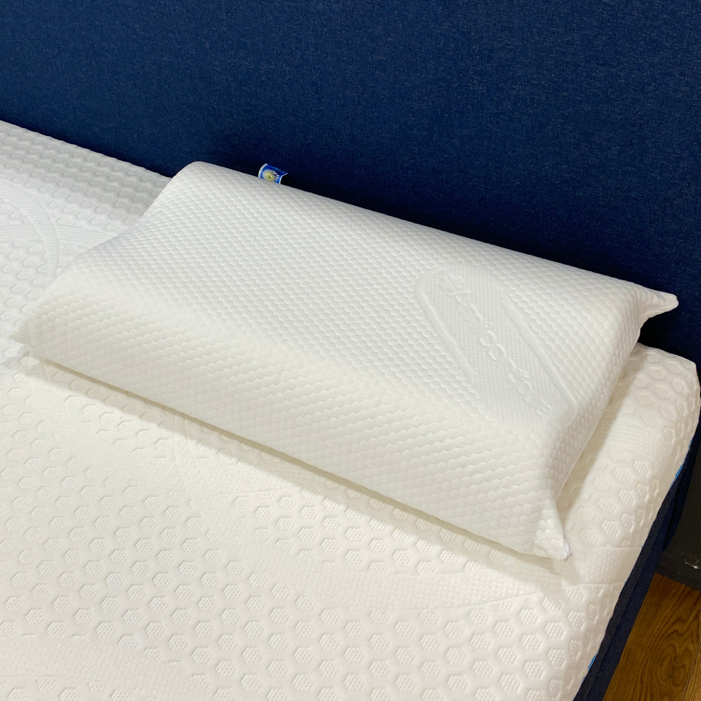 Guanciale Air Latex Doppia onda E-Latex 1000 Fori Con Federa Amicor